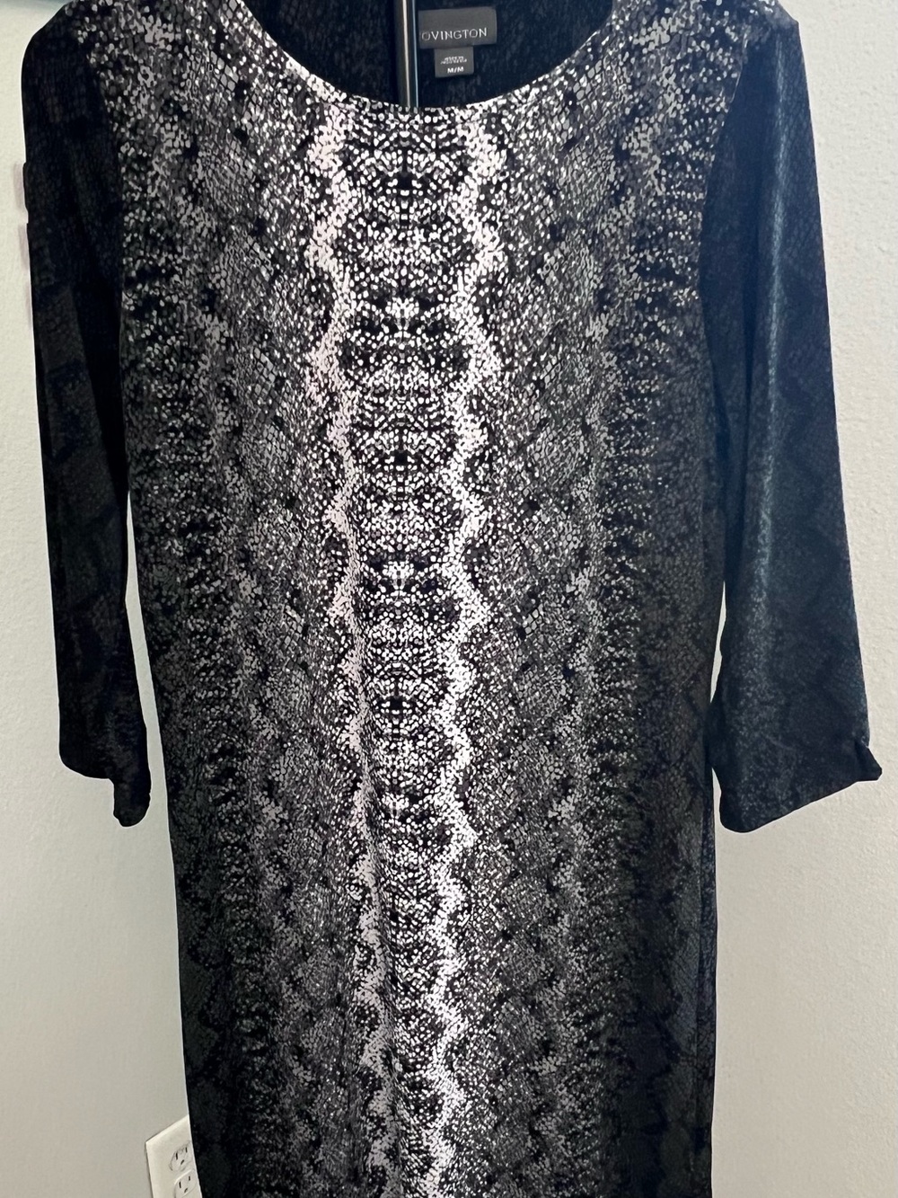 Covington Black and Gray Snake-Print Long Sleeve Sheath Dress